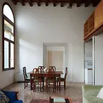 Palazzo Contarini Della Porta Di Ferro 아파트호텔 베니스