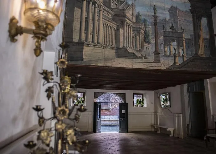 Palazzo Contarini Della Porta Di Ferro Apartahotel 4*