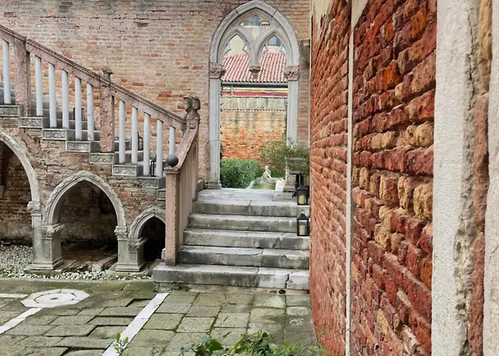 Apartahotel Palazzo Contarini Della Porta Di Ferro Venecia