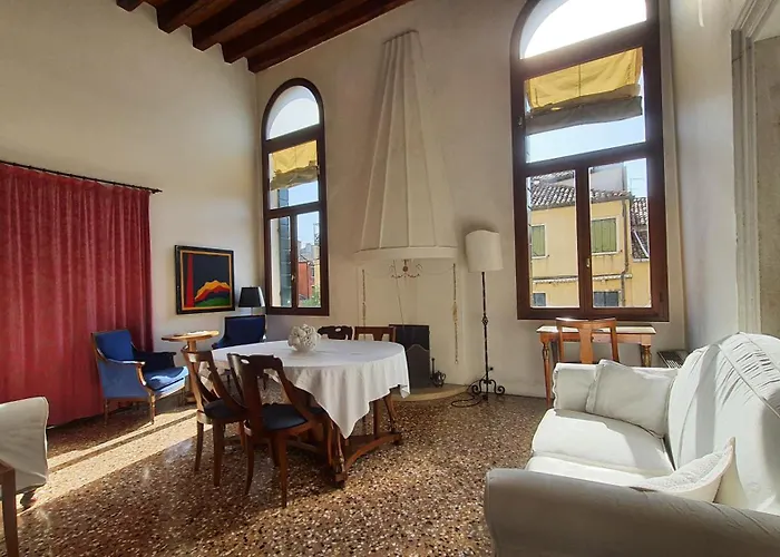 Apartahotel Palazzo Contarini Della Porta Di Ferro