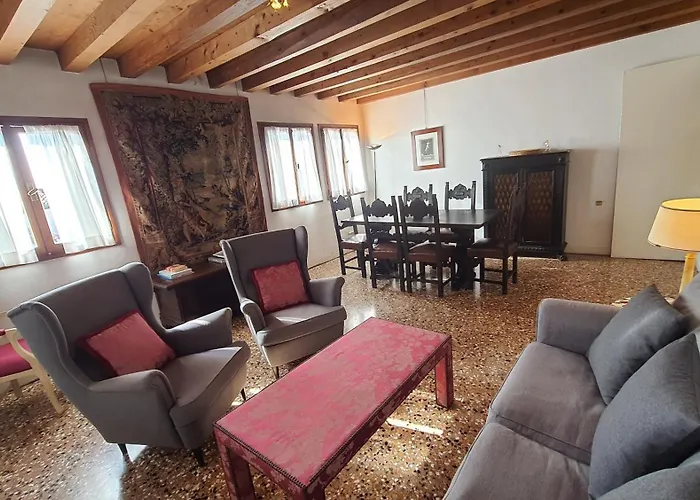 Palazzo Contarini Della Porta Di Ferro Apartahotel 4*