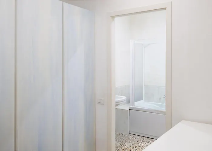 Palazzo Contarini Della Porta Di Ferro Apartahotel