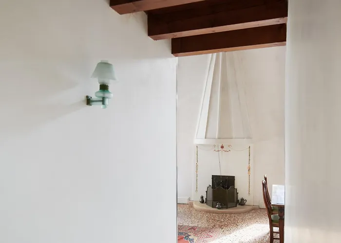 Palazzo Contarini Della Porta Di Ferro 4*