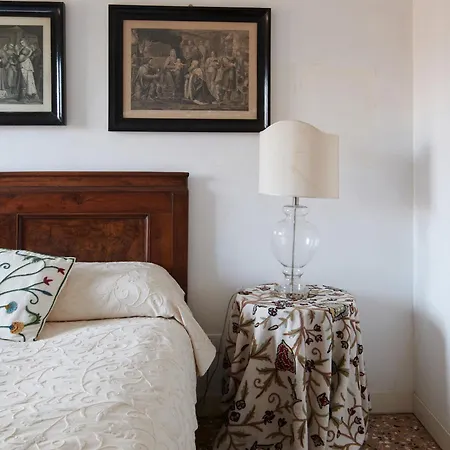 מלון דירות Palazzo Contarini Della Porta Di Ferro ונציה