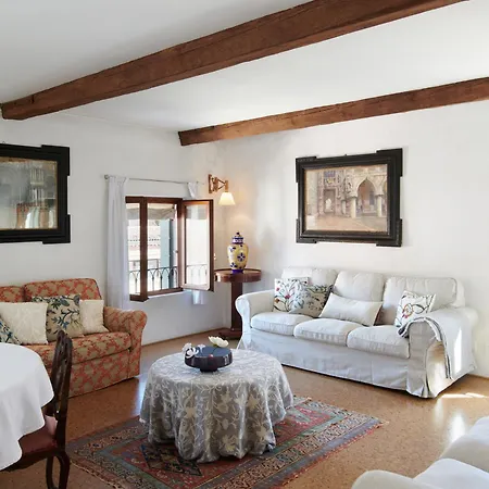 Palazzo Contarini Della Porta Di Ferro