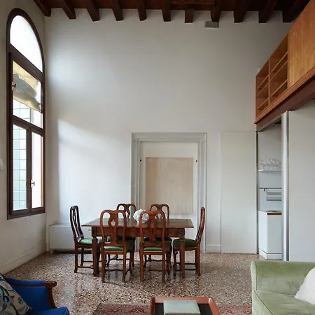 Palazzo Contarini Della Porta Di Ferro מלון דירות ונציה