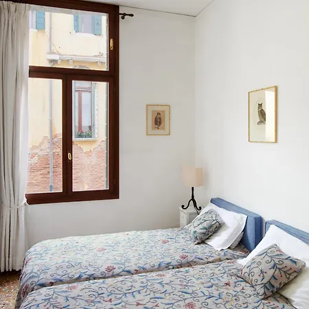 Palazzo Contarini Della Porta Di Ferro מלון דירות