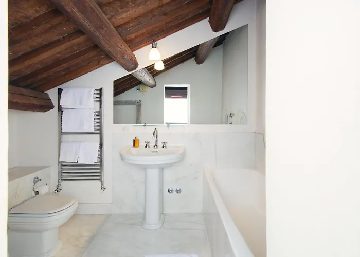 Aparthotel Palazzo Contarini Della Porta Di Ferro