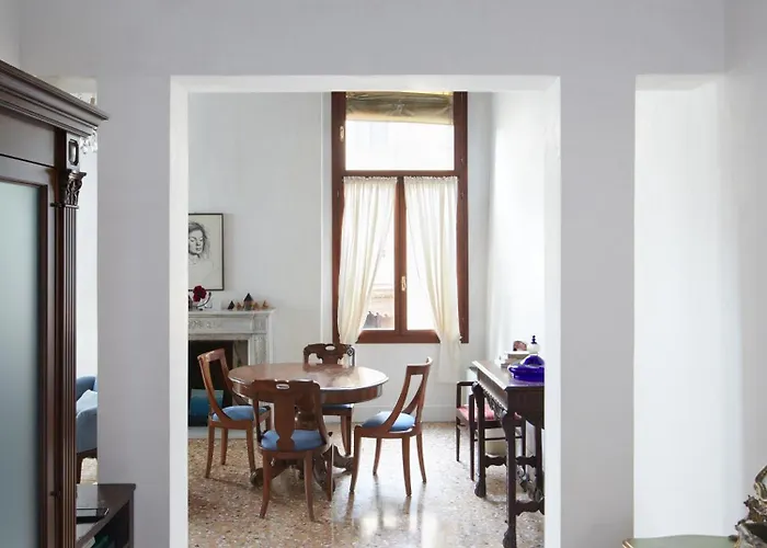 Palazzo Contarini Della Porta Di Ferro 4* Venetië